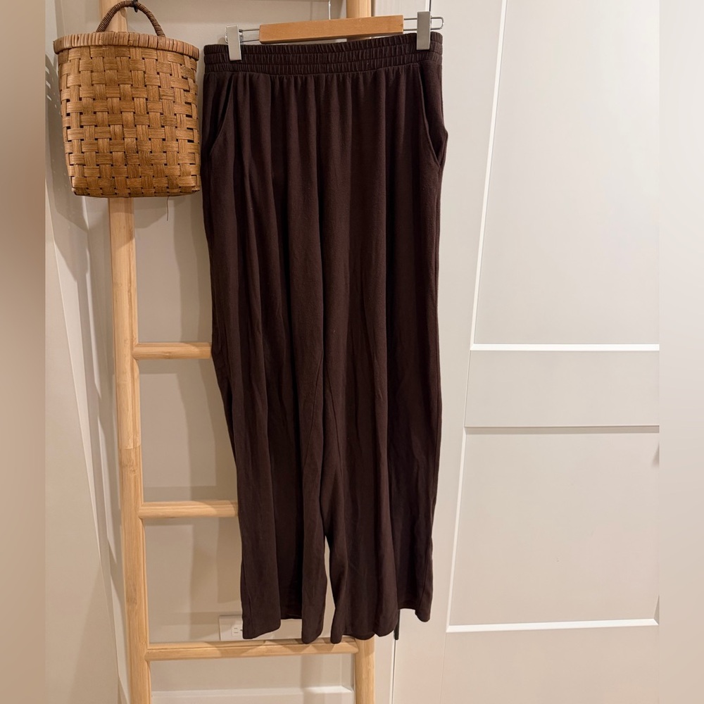 Abercrombie & Fitch 
Lounge brushed wide leg sweatpants